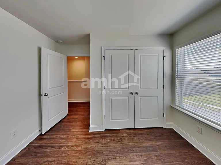 312 Bourne St — Photo 21
