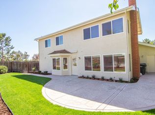 755 Venus View Dr, Vista, CA 92081