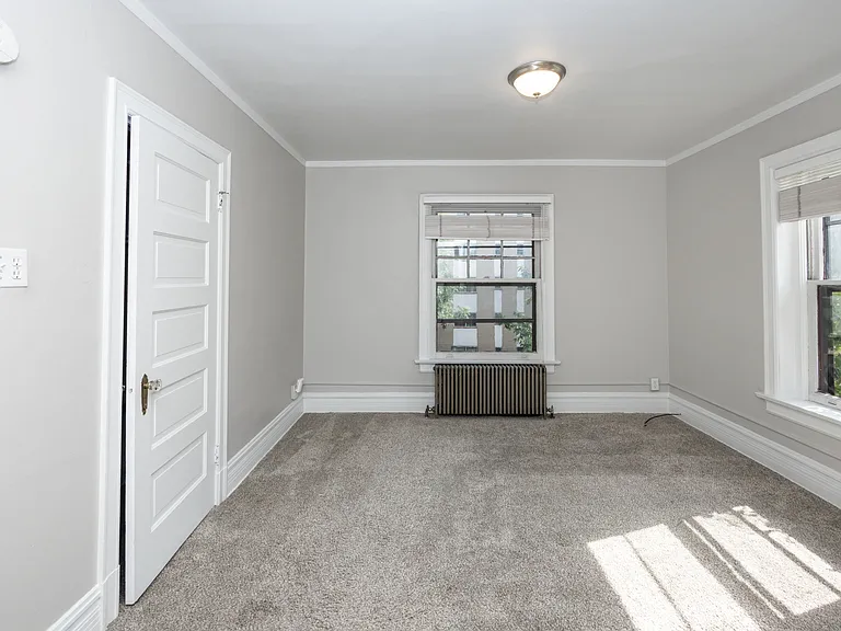 1137 E 10th Ave — Photo 38