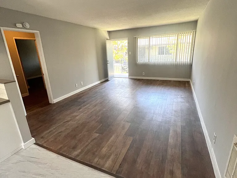 7318 Newlin Ave #7 — Photo 5