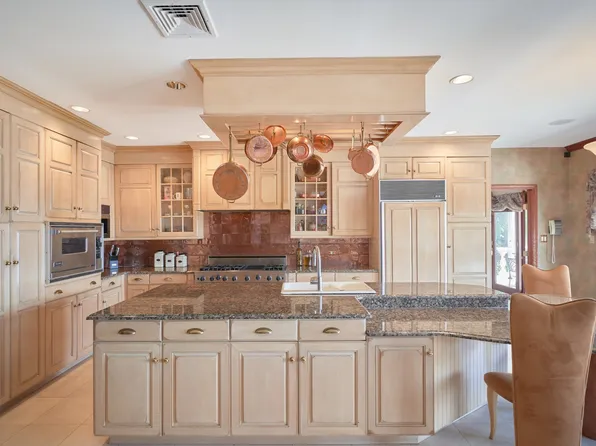 3411 Country Club Road image 10 of 64