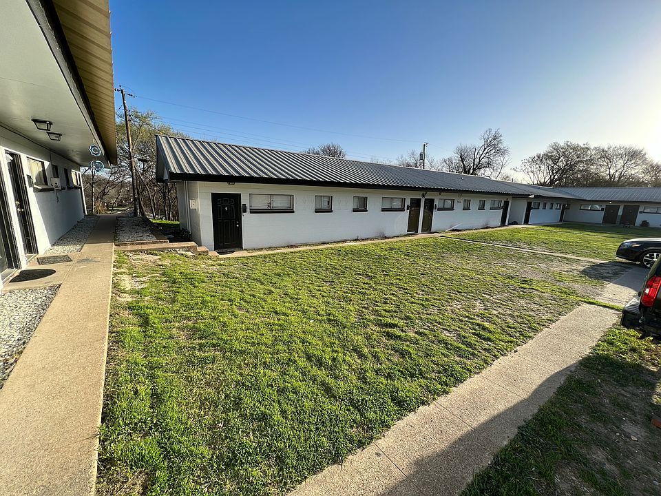 1st image of 311 E Bryce Dr #12