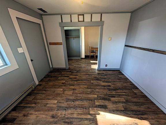 3rd image of 517 S Union Ave