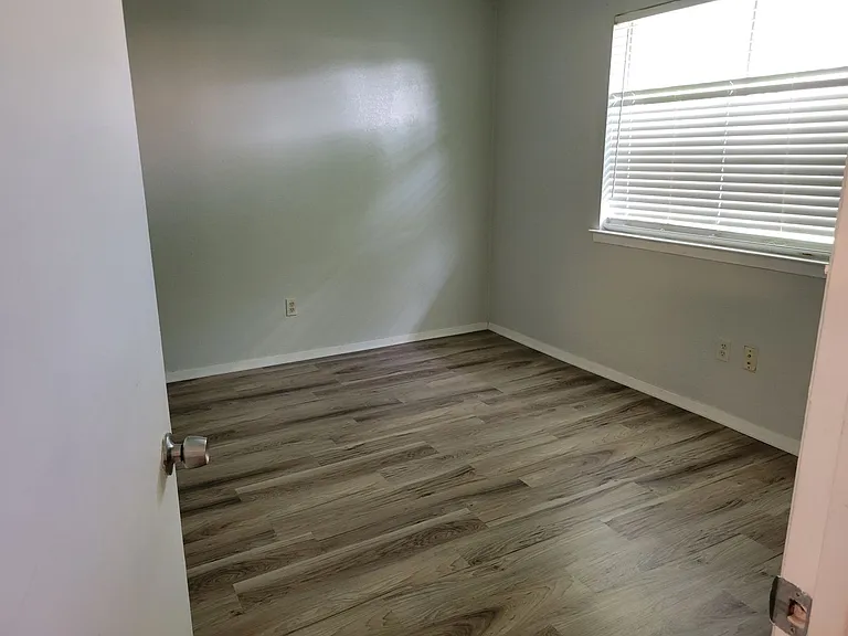 1513 Purdue Cir — Photo 14