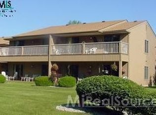 5743 Main St APT 16, Lexington, MI