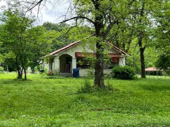 602 Old State Route 22, Mc Kenzie, TN 38201