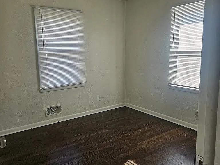 Mind blowing 3 bedroom home with amenities — Photo 2