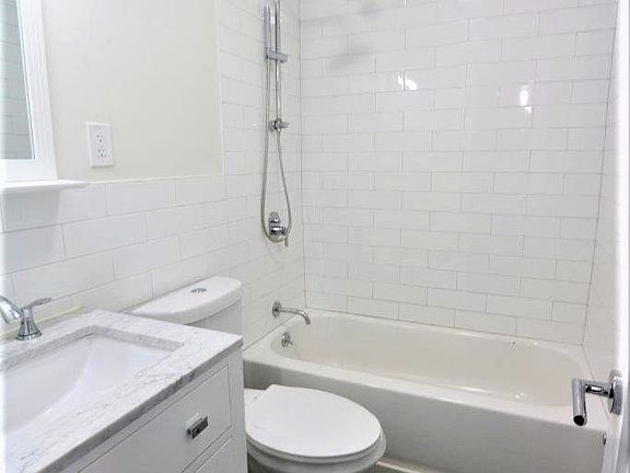 5th image of 684 Macdonough St #1