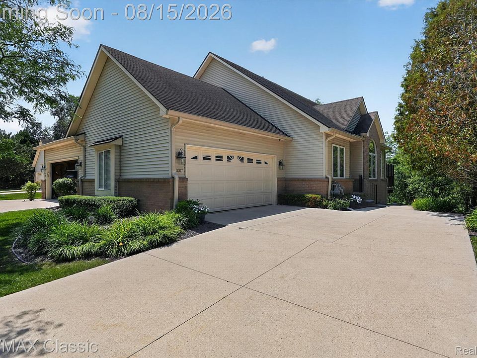 1st image of 1007 Bird Song Ln #4