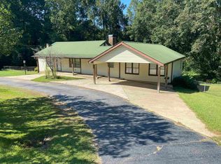 1143 Youngs Mill Rd, Lagrange, GA 30241