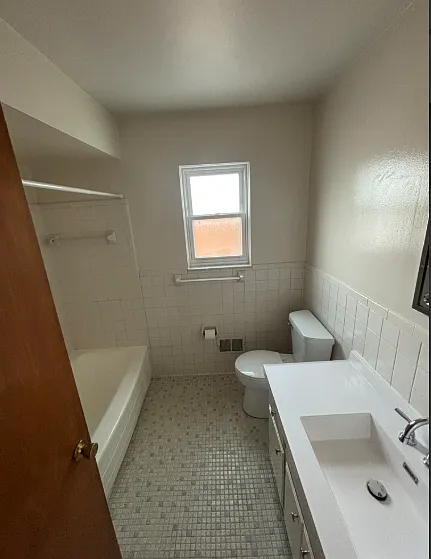 3020 Carskaddon Ave #4 — Photo 3