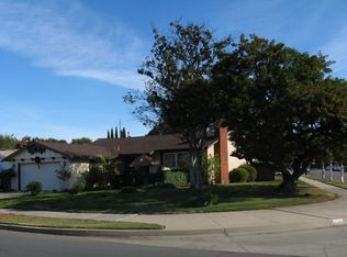 42 Plantation Dr, Little Rock, AR 72206