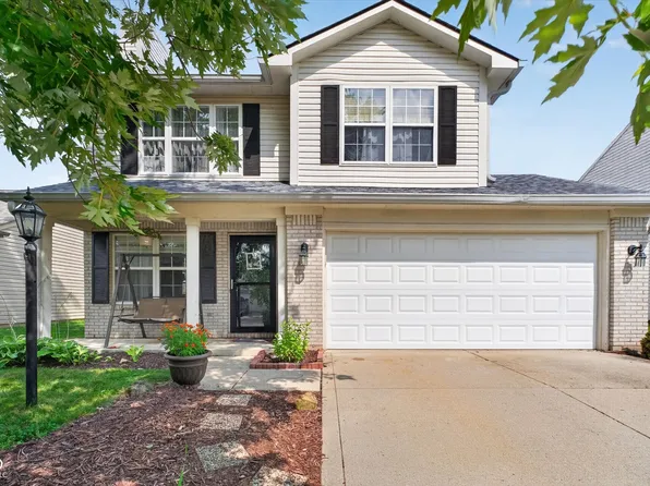 19316 Prairie Crossing Dr, Noblesville, IN 46062