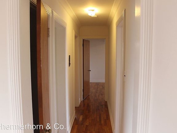4th image of 418-22 5th St #423-29