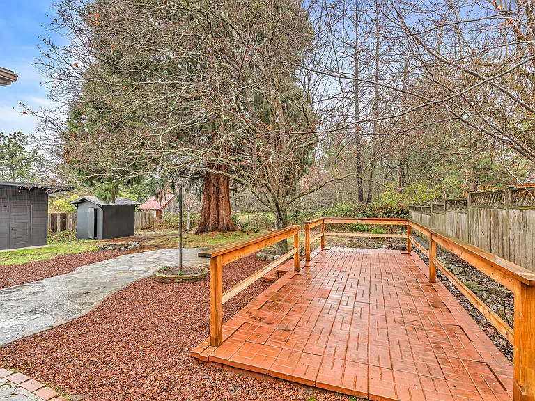 810 Glendale Ave — Photo 44