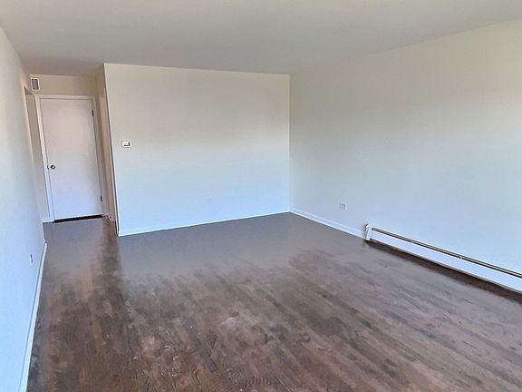 2nd image of 348 Luella Ave #2