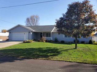 301 Pleasant St, Elgin, IA 52141
