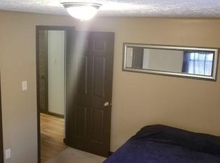 43 Gordon Ave, Enfield, CT 06082