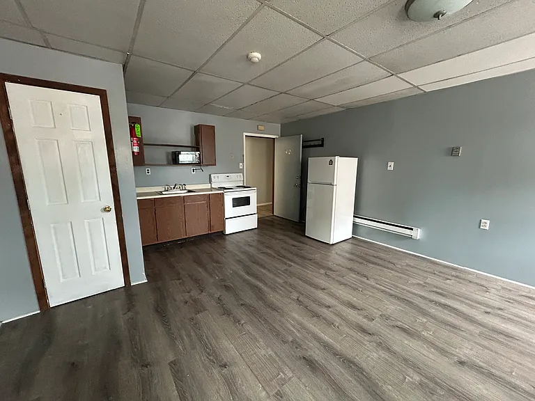 131 Wood St #302 — Photo 8