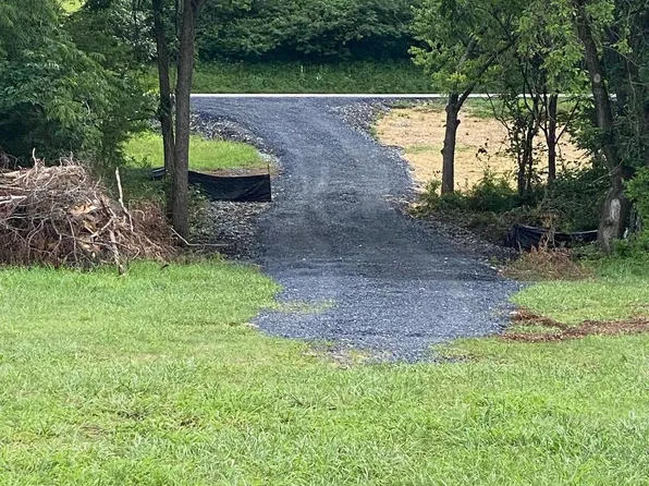 Strasburg Rd, Strasburg, VA 22657