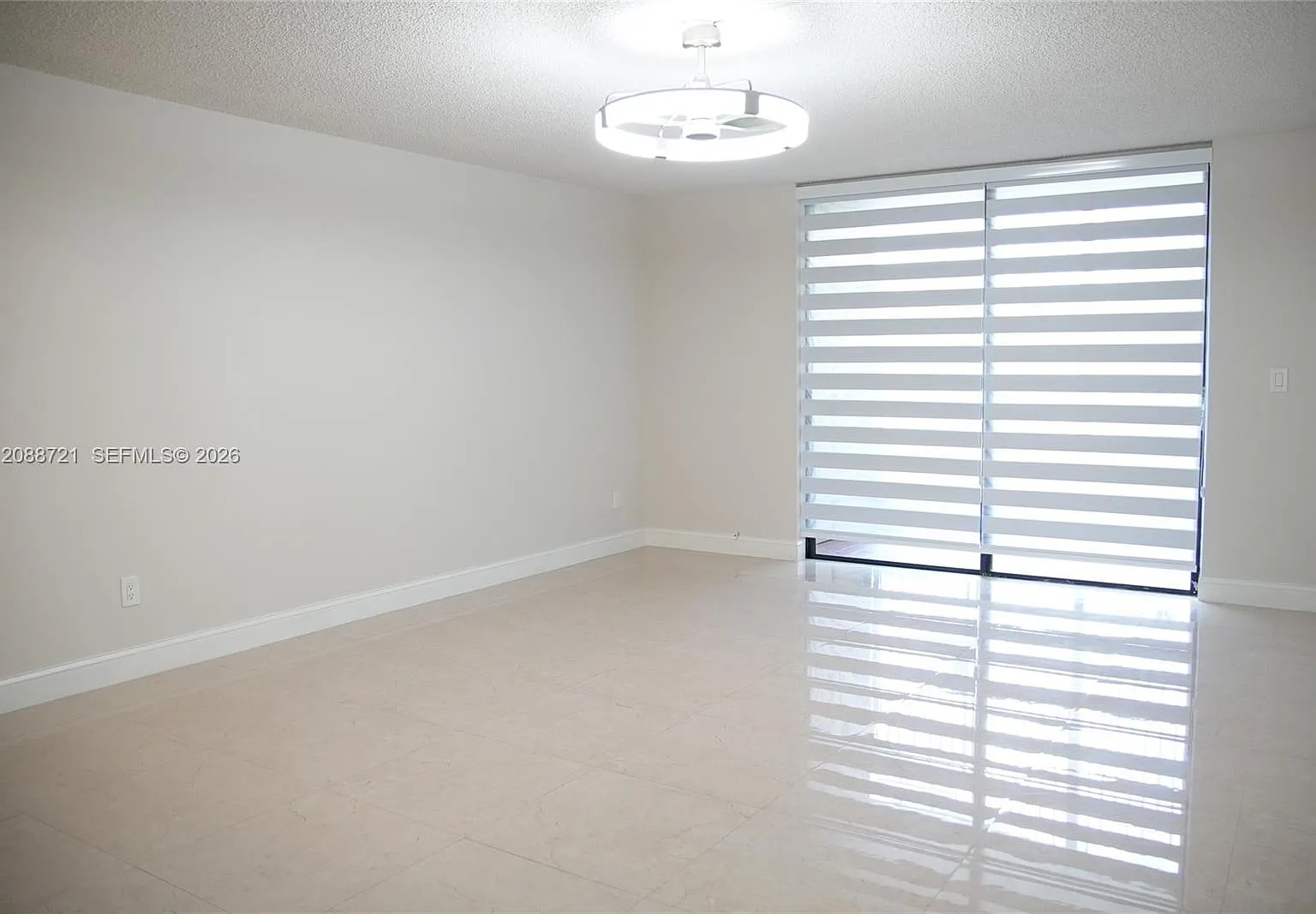 8635 NW 8th St — Photo 3