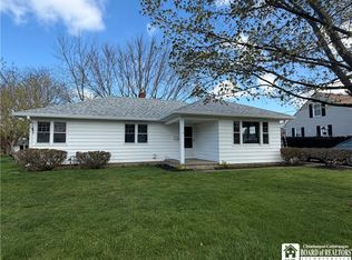 4 Leon Pl, Fredonia, NY 14063
