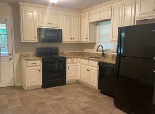 182 County Line Auburn Rd, Auburn, GA 30011