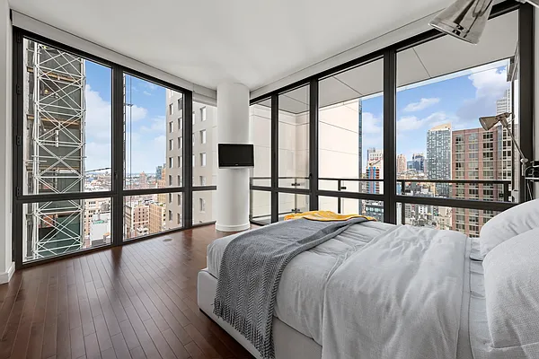 Sold by Compass | media 8