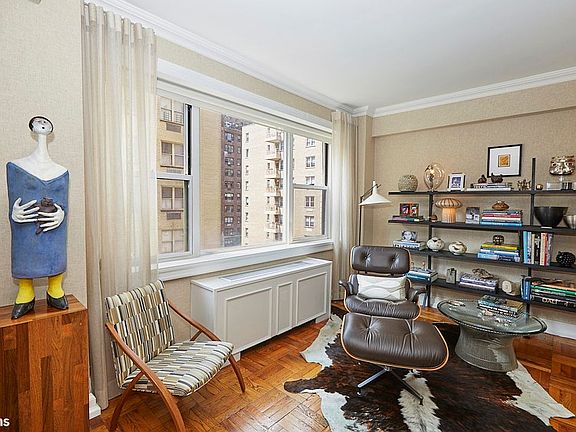 3rd image of 415 E 52nd St APT 7EC