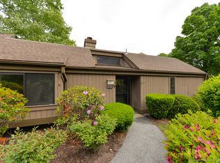 493 Heritage Vlg #B, Southbury, CT 06488