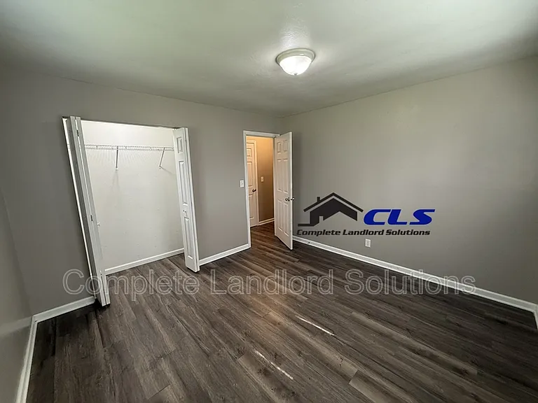 2906 E Haythorne Ave — Photo 9
