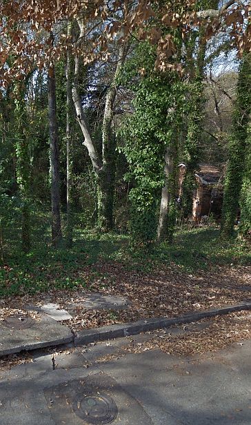 2nd image of 54 W Hillcrest Dr