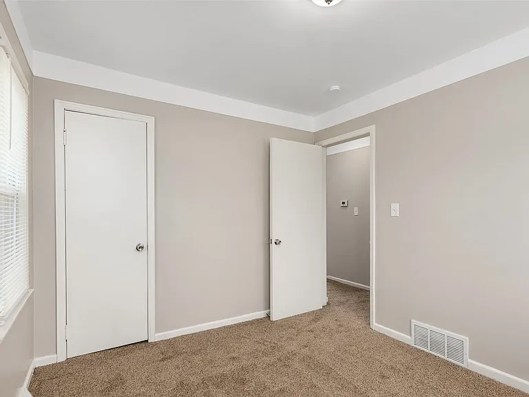 8477 Prospect Ave — Photo 7