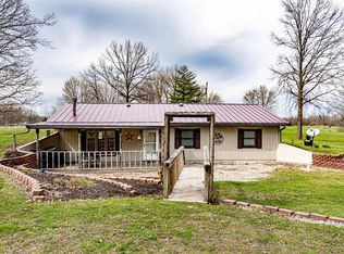 10 W Harper Rd, Clark, MO 65243