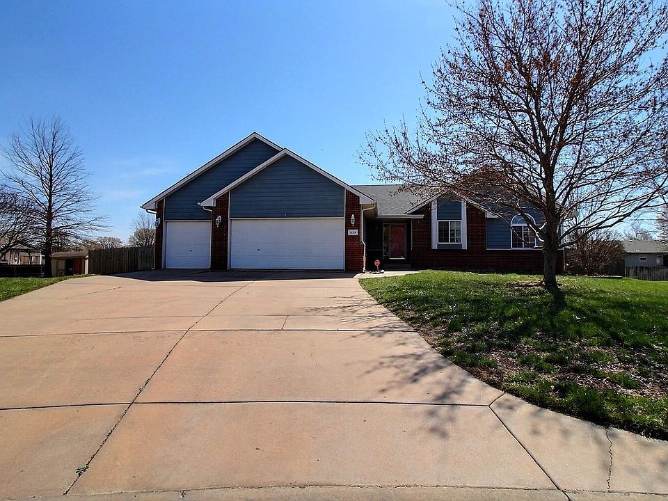 1st image of 11329 W Carr Ct