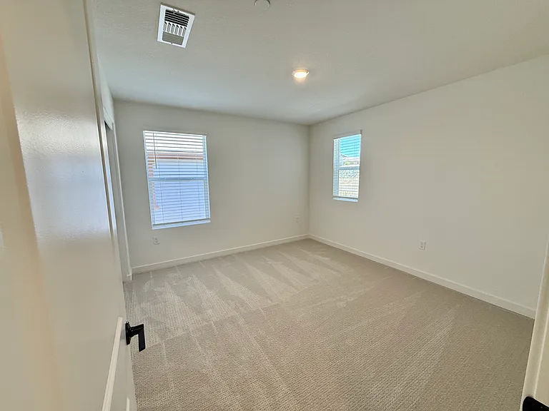 4581 Field View Dr — Photo 28
