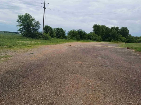 N Simmons St, Stockton, IL 61085