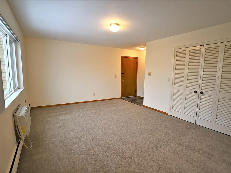 6520 Oliver Ave S — Photo 5