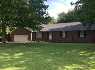 1012 Country Club Rd, Metropolis, IL 62960