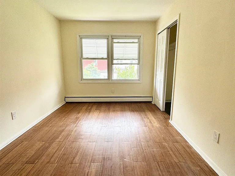 85 Bogart Ave #2 — Photo 8