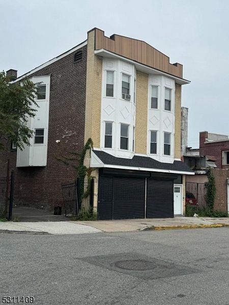 1st image of 4 Winans St #3