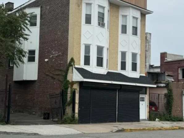 4 Winans St #3, East Orange, NJ 07017