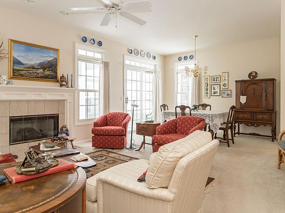 3rd image of 7966 Kilmory Cir #6