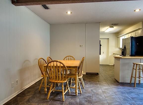 4th image of 3612 Harber Dr