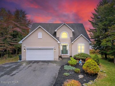 265 Nadine Blvd, Pocono Summit, PA, 18346