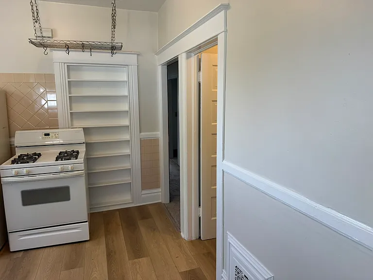 1803 S Washington St — Photo 13