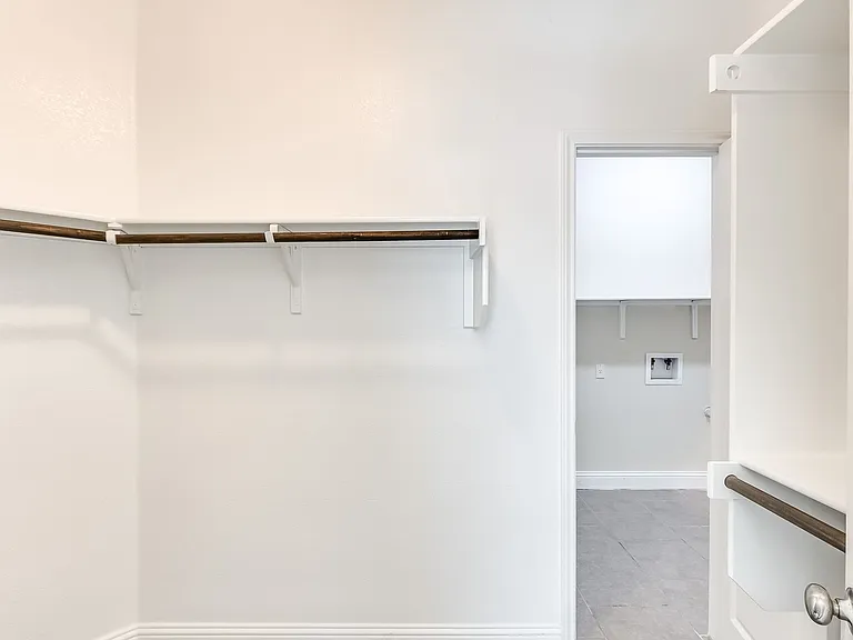 820 Vintage Way — Photo 26
