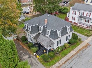 4 Greenwood St, Amesbury, MA 01913