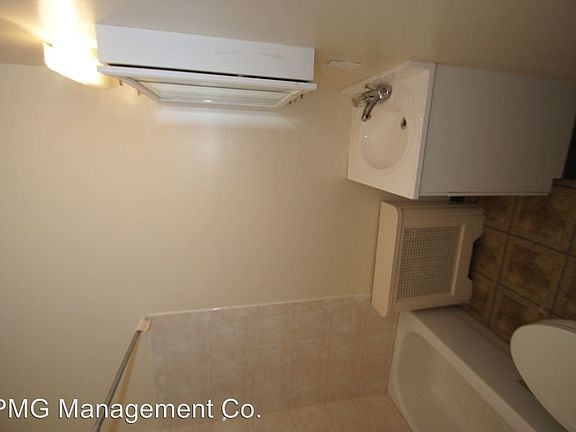 5th image of 324 N 42nd St
