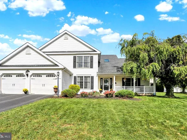 1113 Stonehenge Dr, Reading, PA 19606